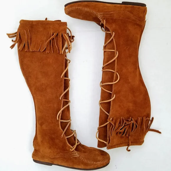 Minnetonka | Shoes | Minnetonka Front Lace Knee High Fringe  display picture 1